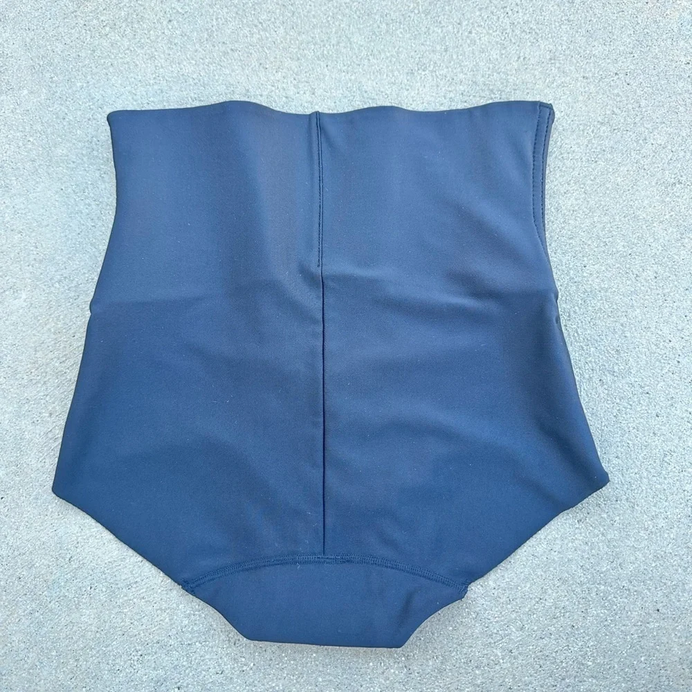NWOT Yummie Tummie  Hi Waisted Shaper Brief SZ SMALL